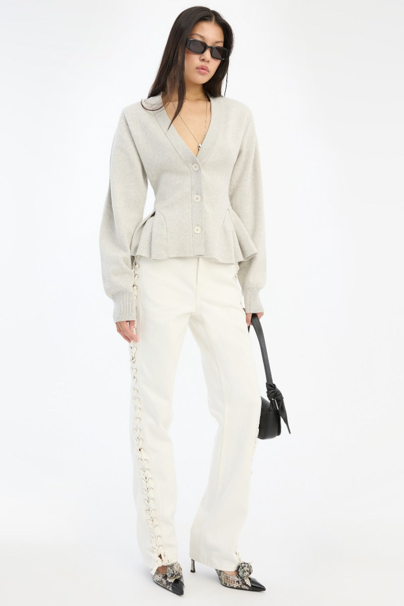 LOOSE FIT LACED JEANS