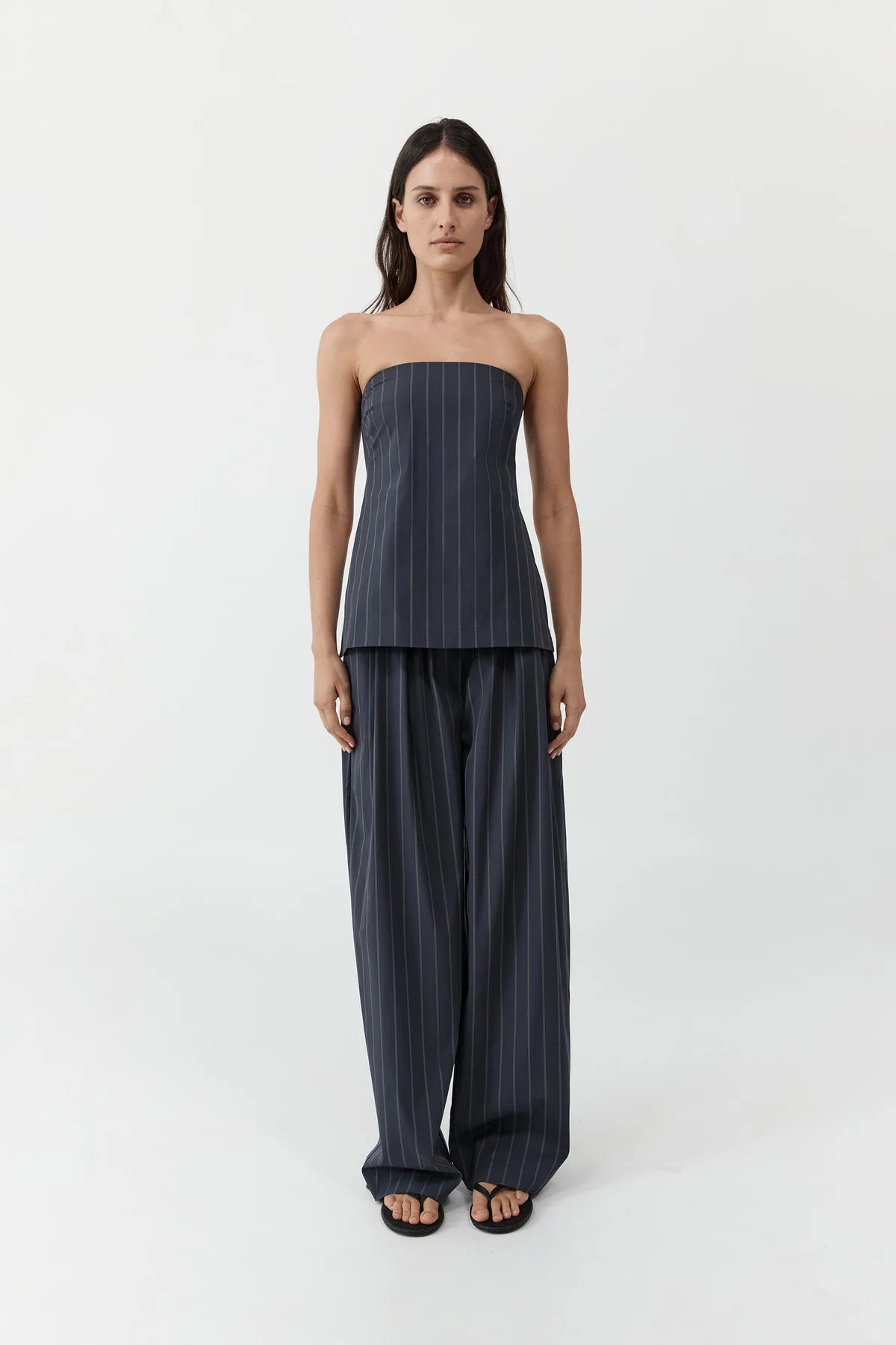 STRAPLESS ROULEAU TIE TOP