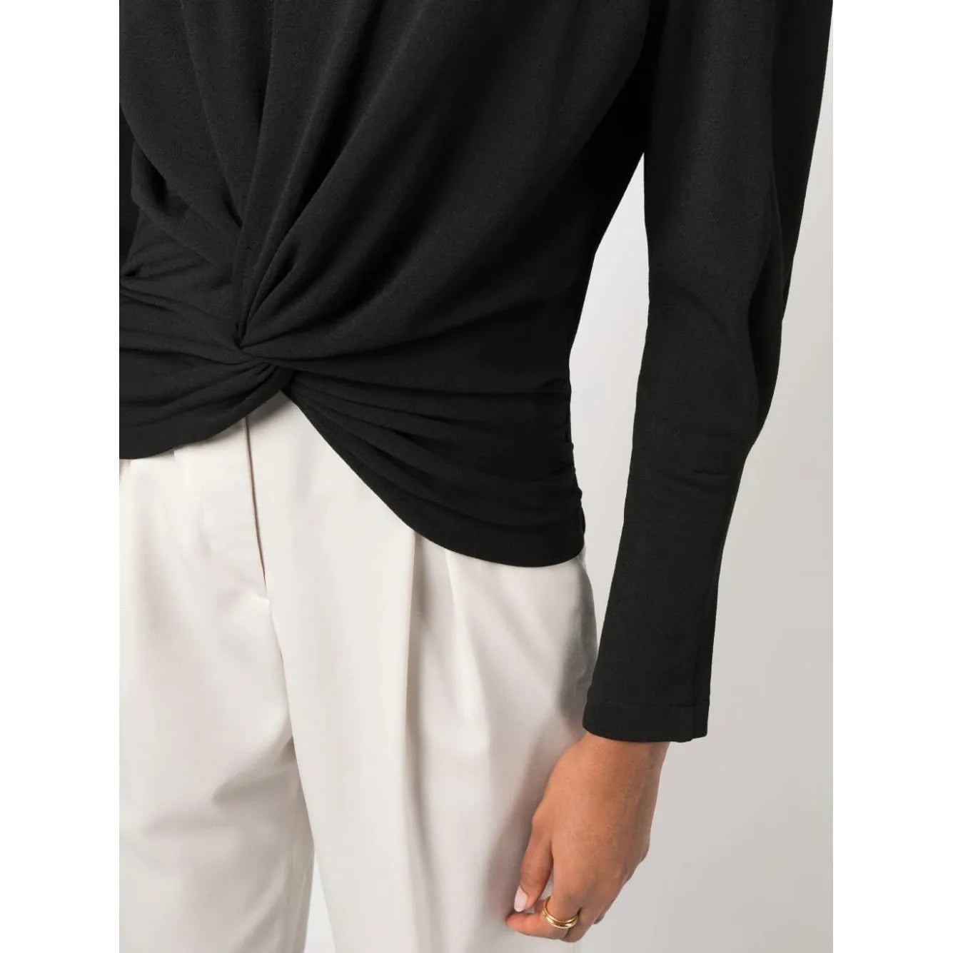 COLINE ROUND NECK PLEATED TOP