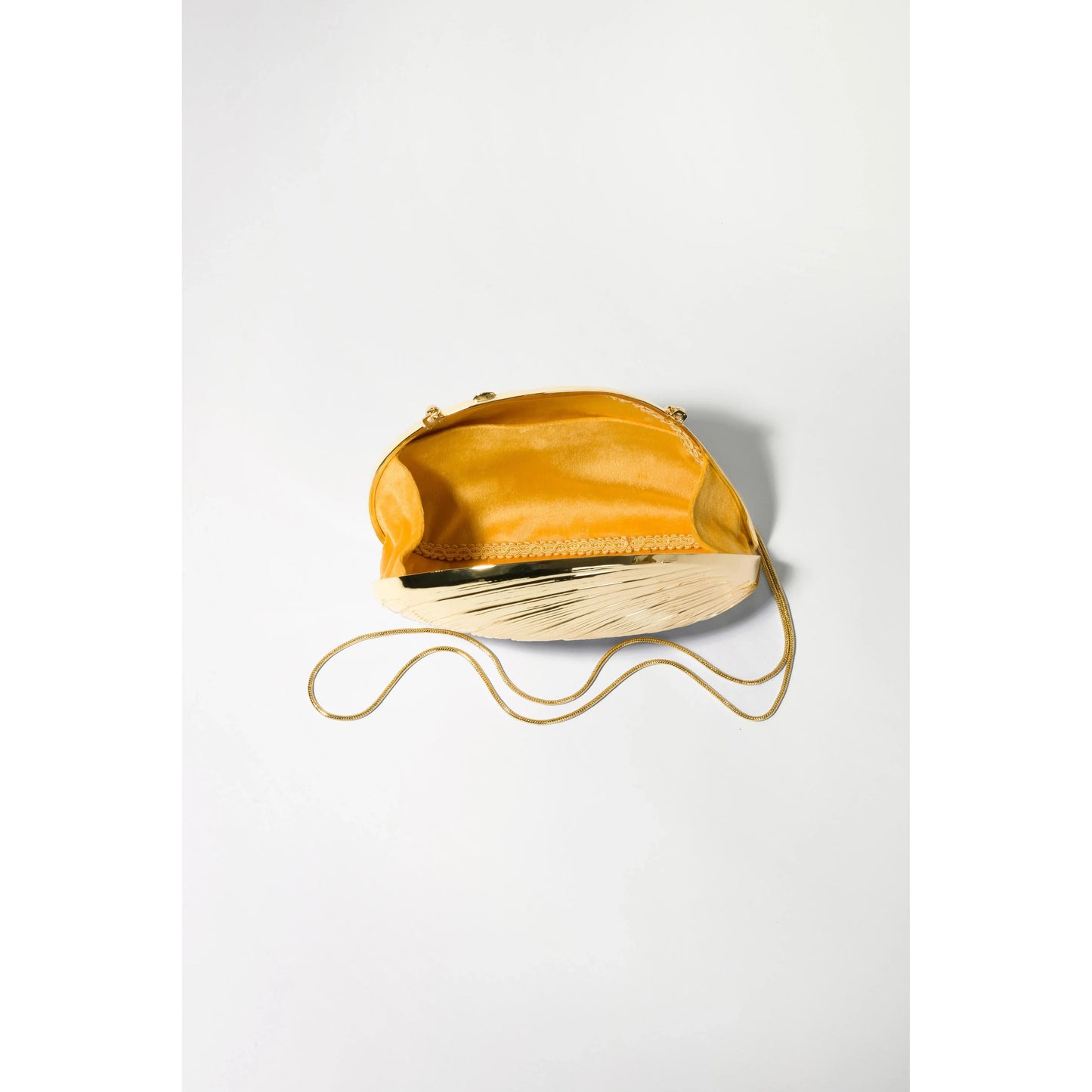 BRIDGET METAL OYSTER SHELL CLUTCH