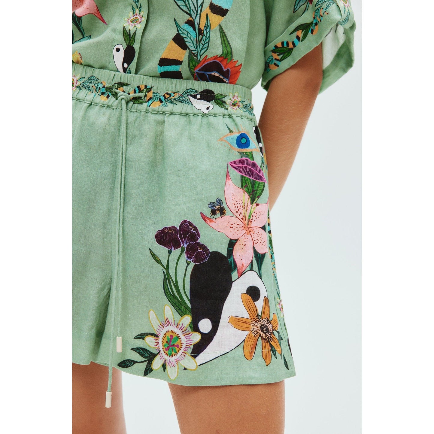MEAGAN LINEN SHORT