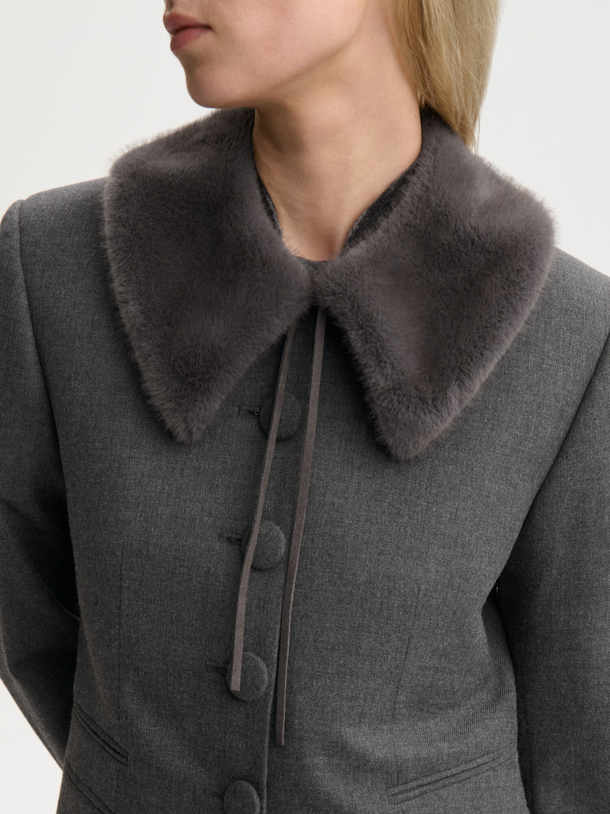 Cowie Faux Fur Collar Brushed Grey detail
