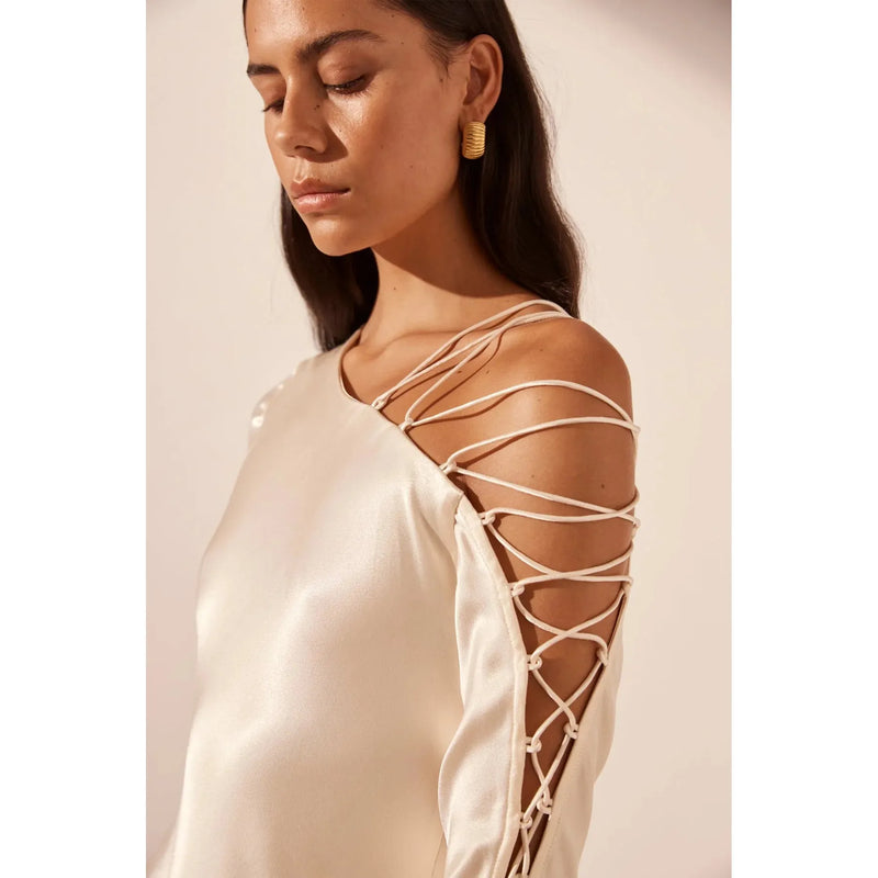 NORA LACE DETAIL MAXI DRESS