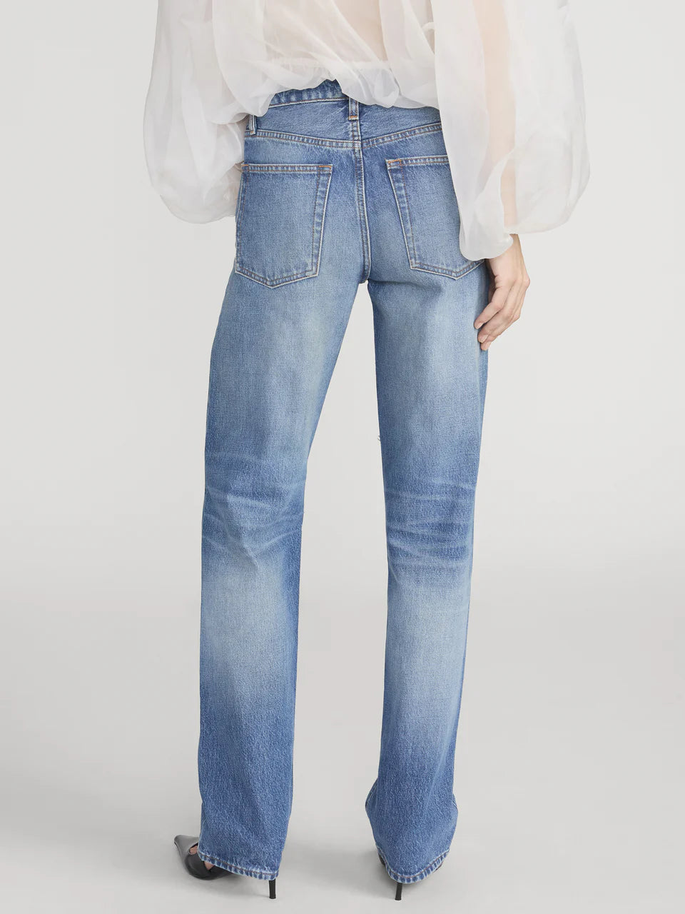 THE ESSENTIAL JEAN