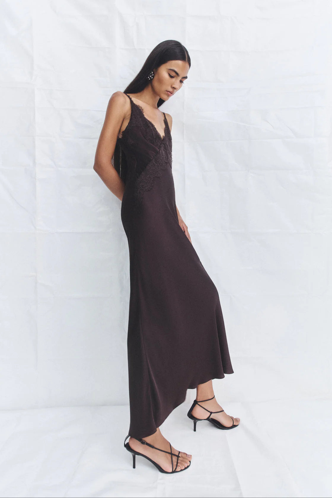 SIMONA LACE MAXI DRESS