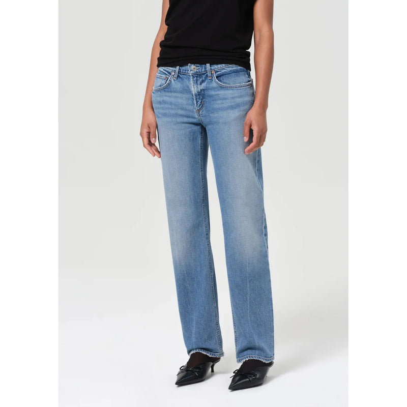 LOW RISE SLIM JEANS