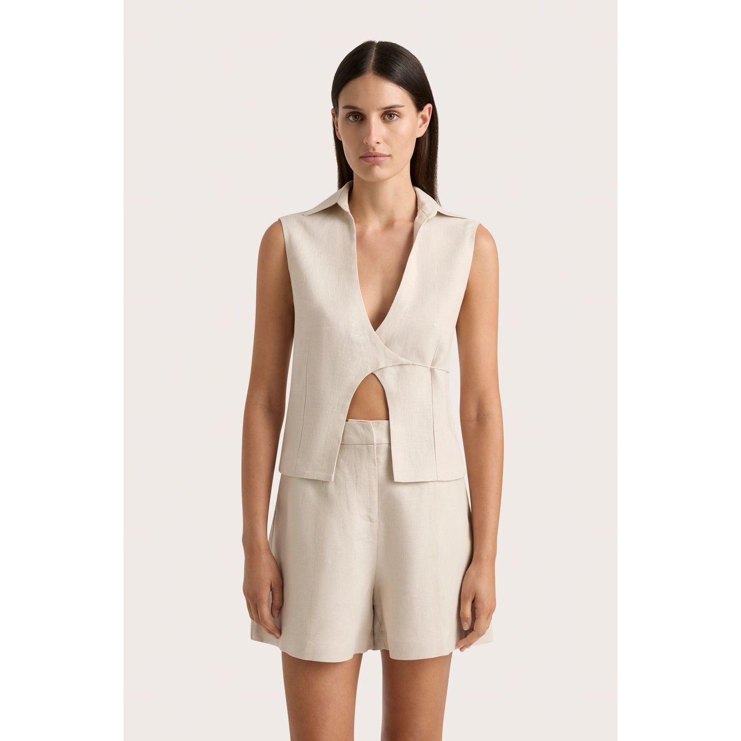 ANTIBES SLEEVELESS WRAP SHIRT