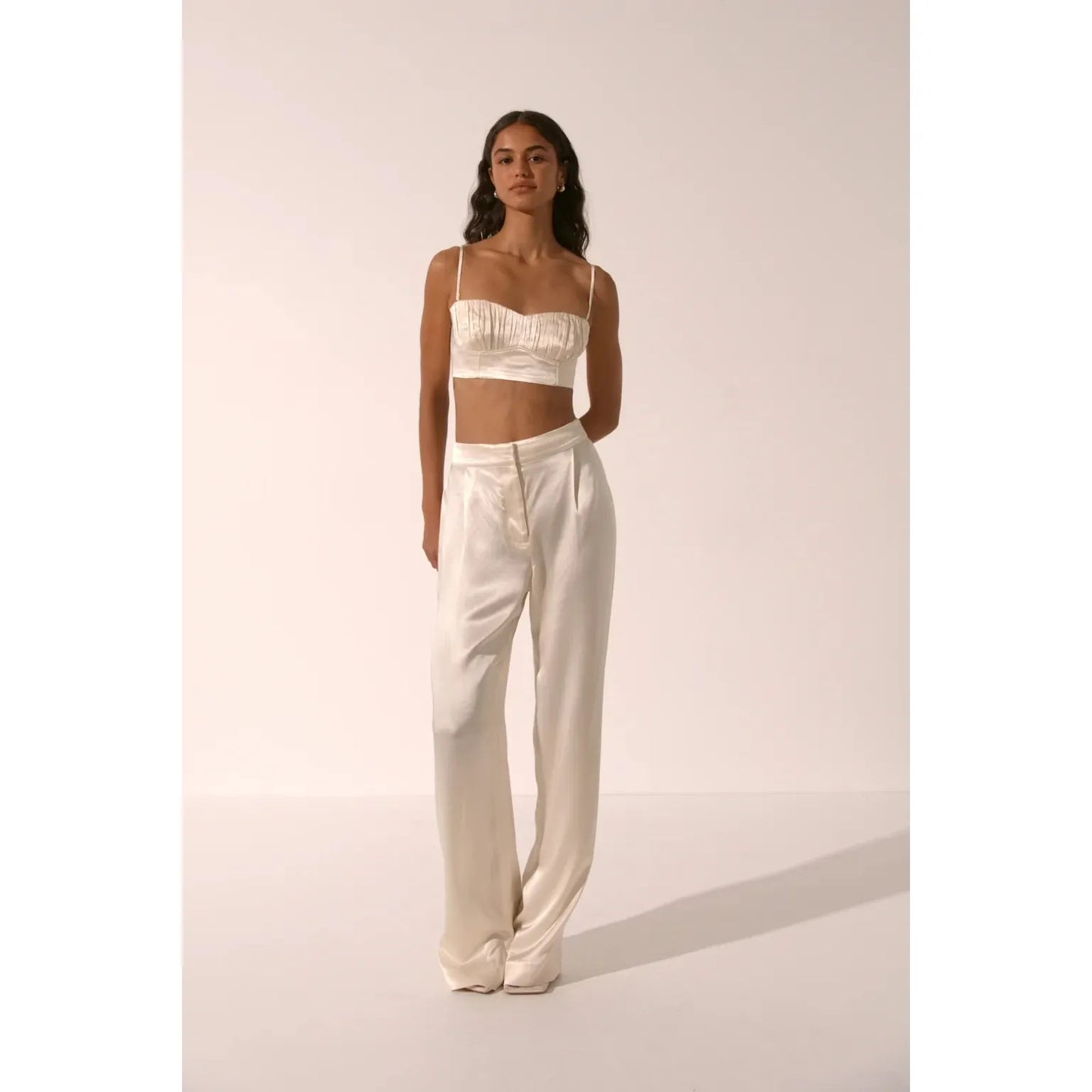 MID RISE STRAIGHT LEG PANT