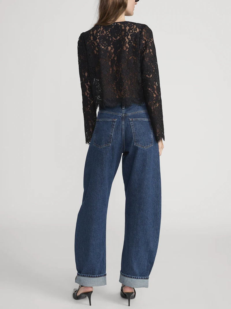 THE LACE BLOUSE