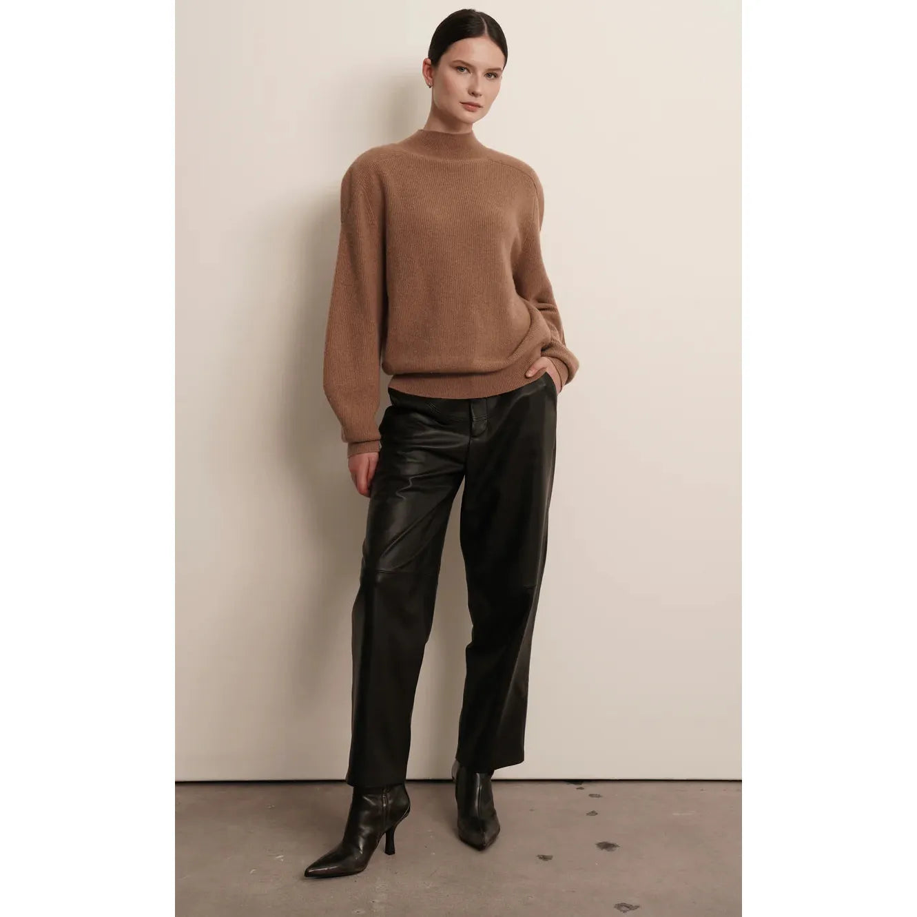 SOPHIA SWEATER