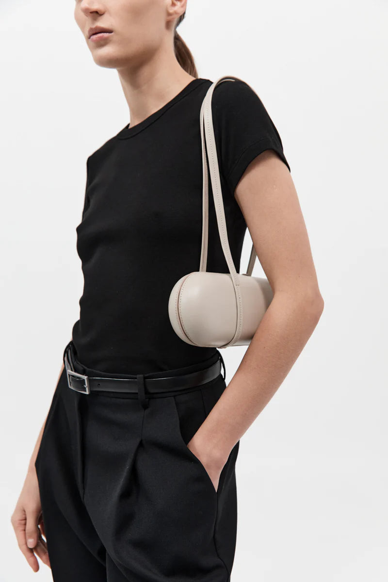 CAPSULE BAG