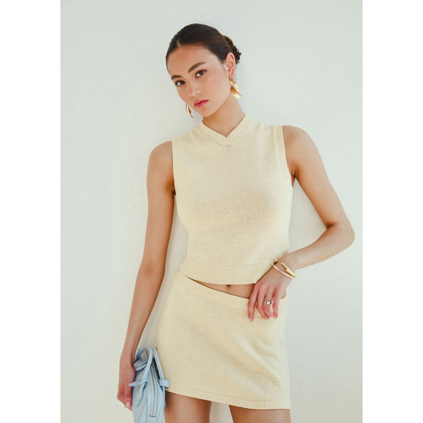 BEBE KNIT VEST TOP