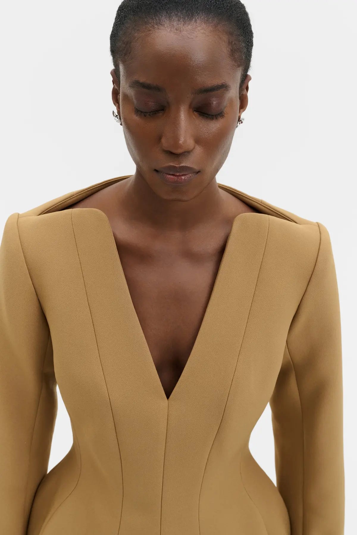 NINNI Cut-Out shoulder Hourglass Top