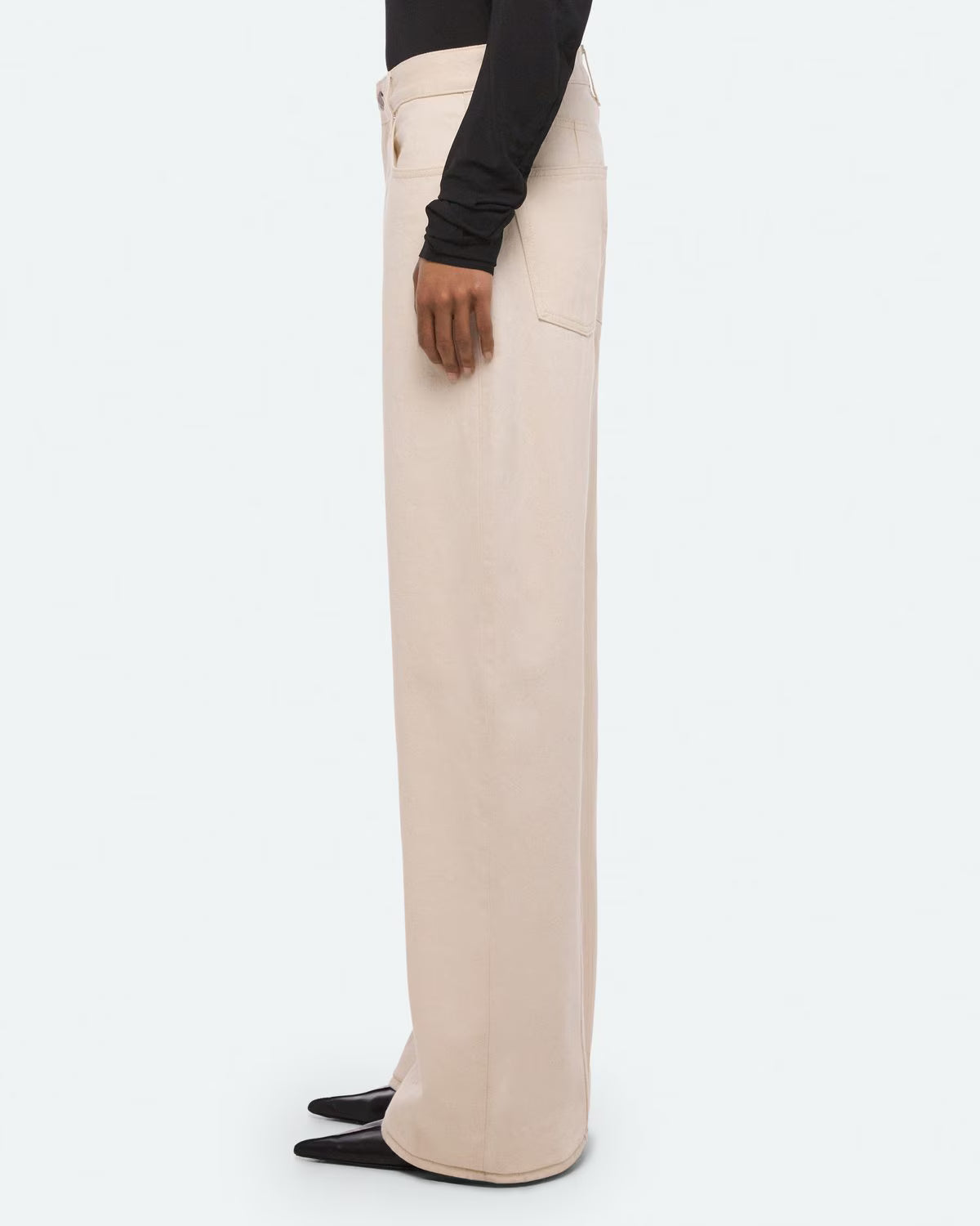 SADDLE JEAN